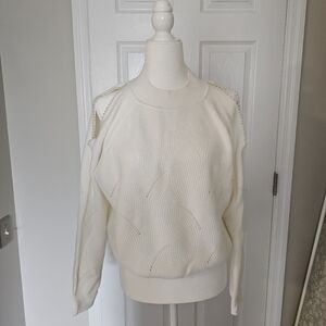 Francescas Elegant White Sweater Size‎ M
